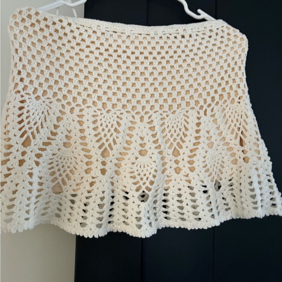 Lucy in the Sky crochet cream skirt size small -sold out in stores - Picture 3 of 5
